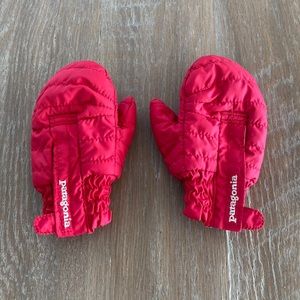 Small (6-18m) Pink Patagonia Baby Gloves